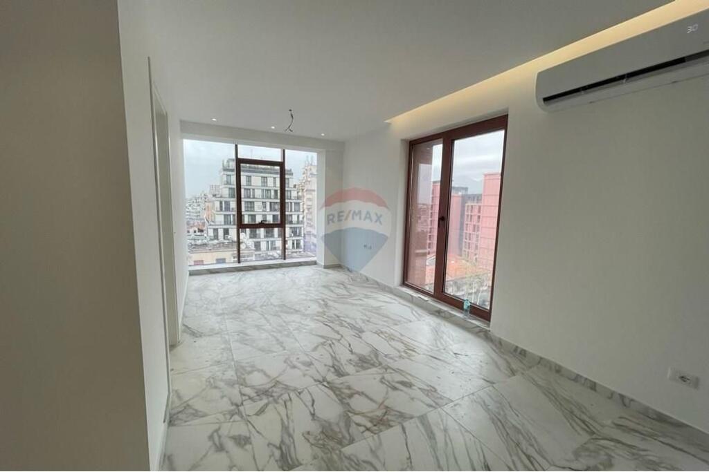 Apartament - Për Shitje - Rruga e Kavajës, Tiranë(ID: 530191009-1693)