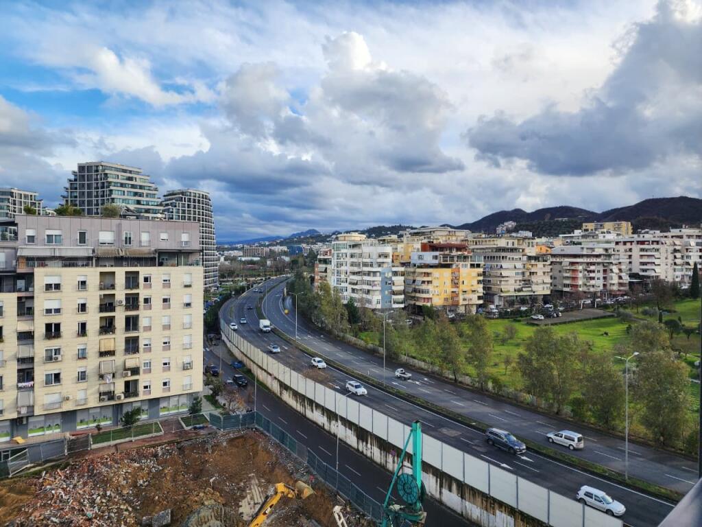 Super apartament 2+1+2wc (📍 Parku olimpik- Ngjiturë me Komuna e parisit) 120 m2 - 1300Eu/muaj 🔥