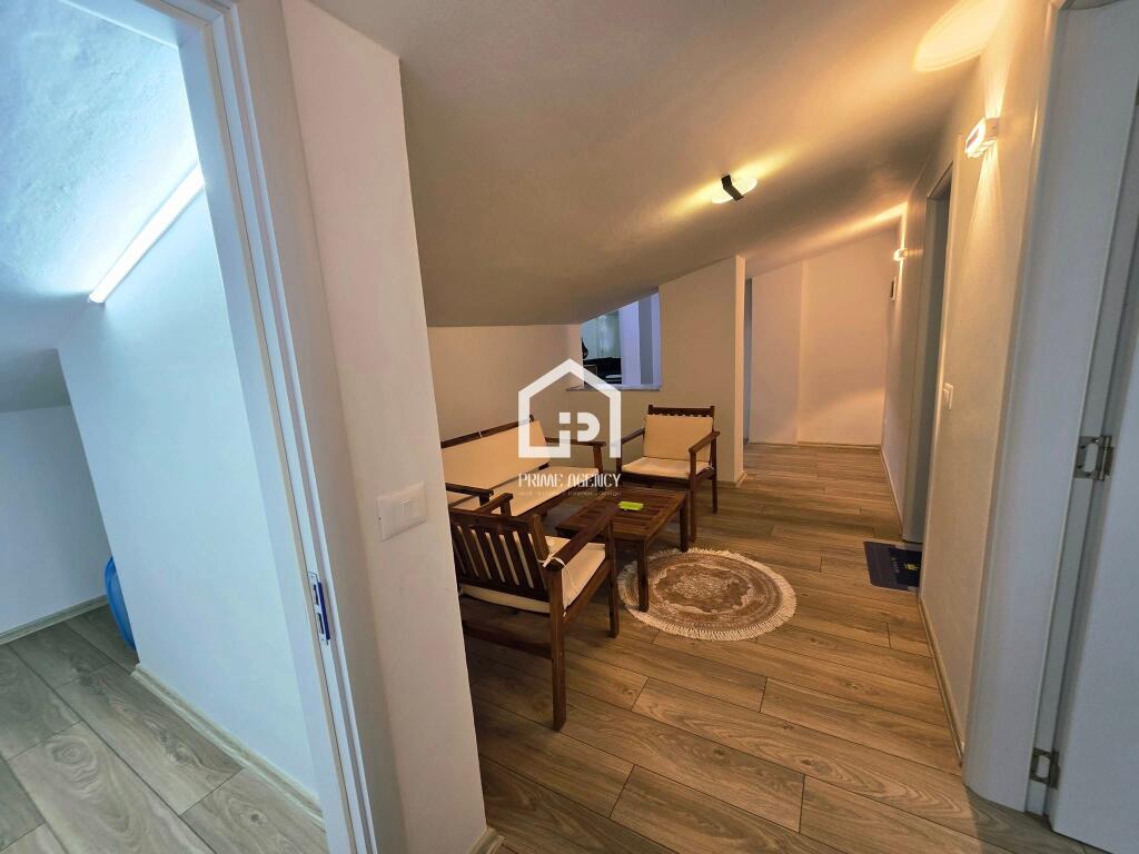 SHITET: SUPER Apartament me pamje nga LIQENI /Zona: POGRADEC   