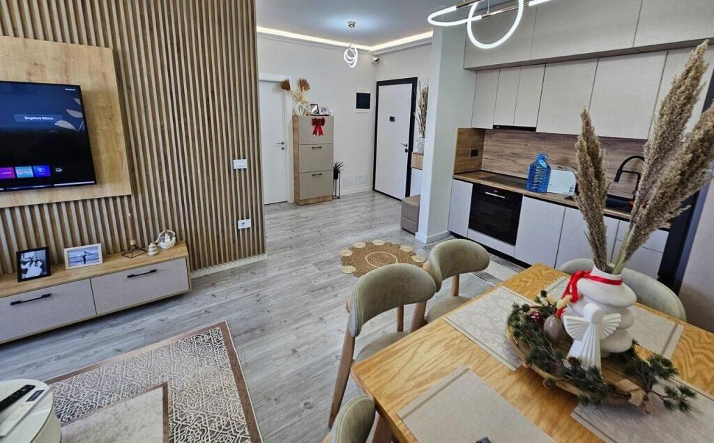 Apartament 2+1 me qera tek Kompleksi Golden Park 3