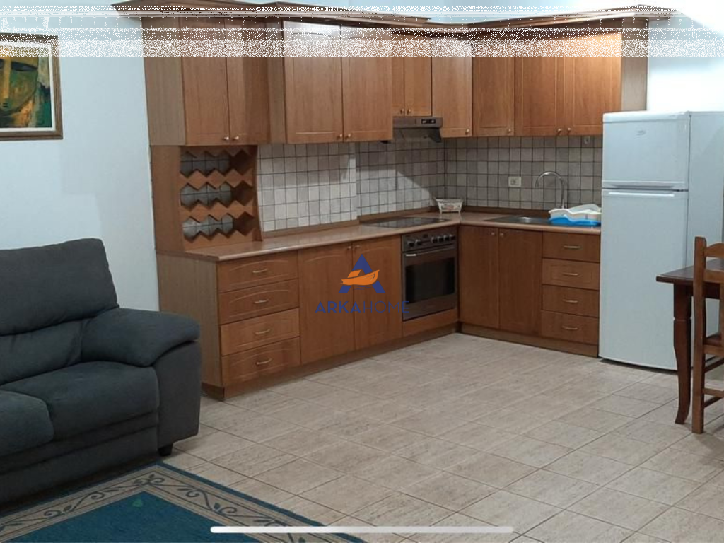 JEPET ME QERA APARTAMENT 1+1+ BALLKON " SHESHI SKEDERBEJ " 600 EURO