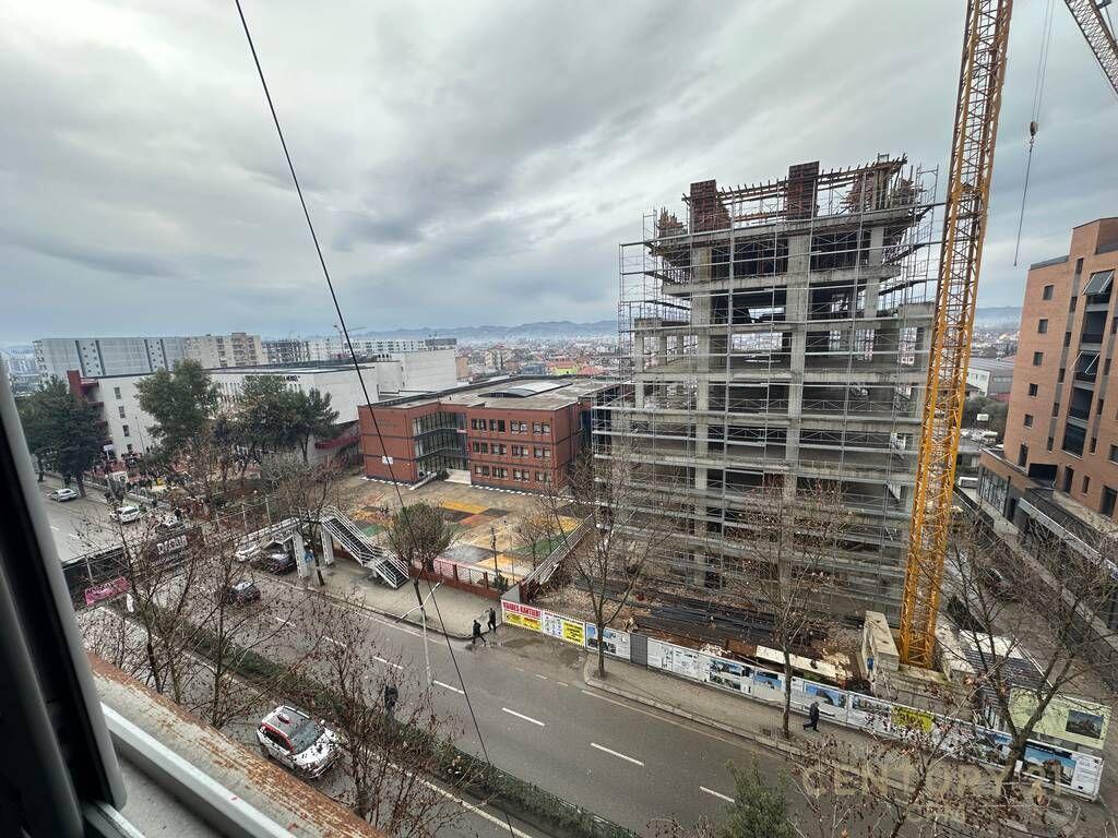 Apartament 1+1 Në Shitje në Kamez Qender, Tiranë 85,000 € Sip. Totale  72m2