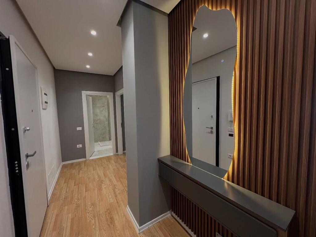 APARTAMENT 2+1 PER QIRA TEK SELVIA!
