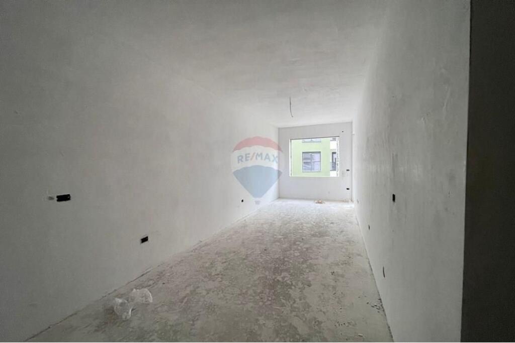 Apartament 2+1 per shitje ne Paskuqan!
