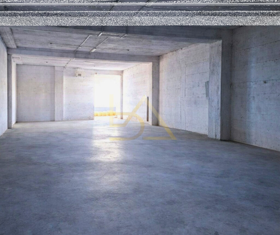 Ambient Biznesi me Qira – Rruga Vorë-Marikaj, km 1, Vorë-Tiranë