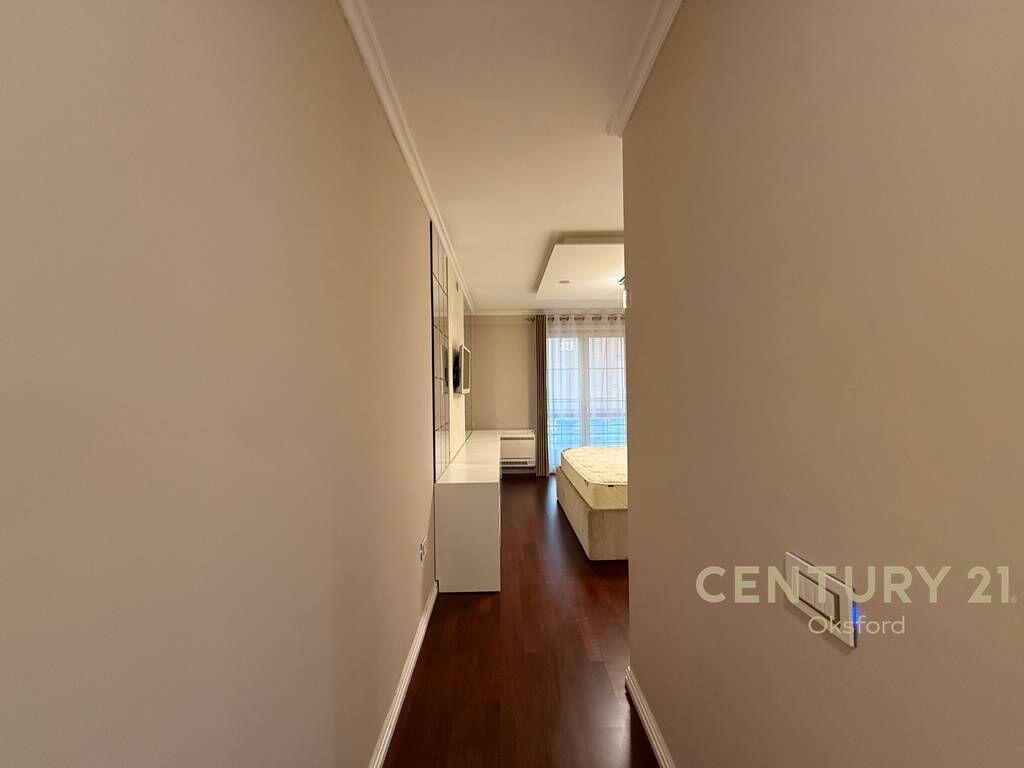 Shesim apartament 2+1+2 tek Liqeni i Thate!