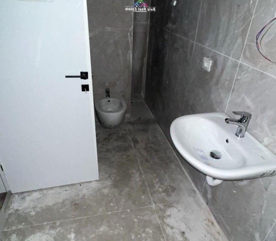 Office for Rent 2+1 in 5 Maj (ID BZ2792) Tirana