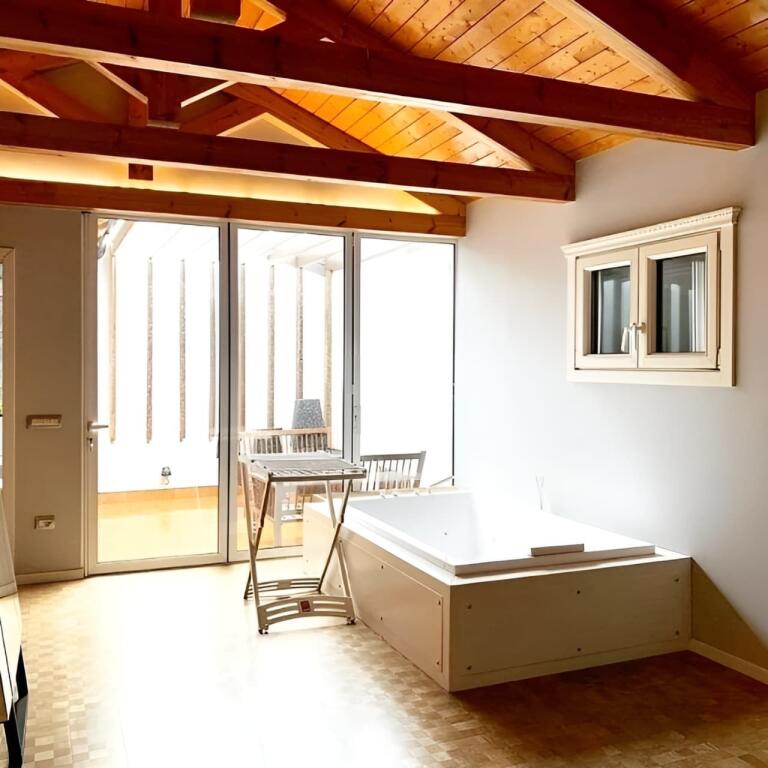 Dubleks 1+1,te shallvaret myslym shyri,cmimi 800 euro