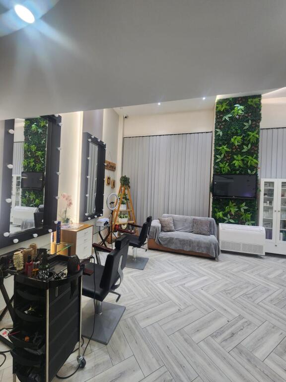 Shitet njesi biznesi