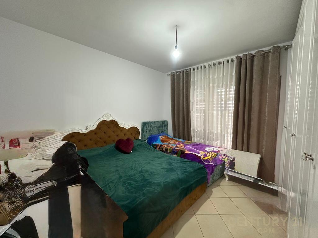 Shitet Apartament ne Kamze Qender, Tirane
