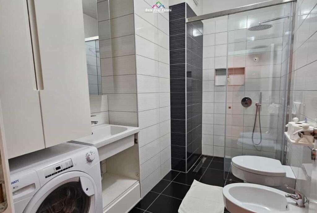 Apartament Me Qera 2+1 Ne Qender (ID B2201704) Tirane