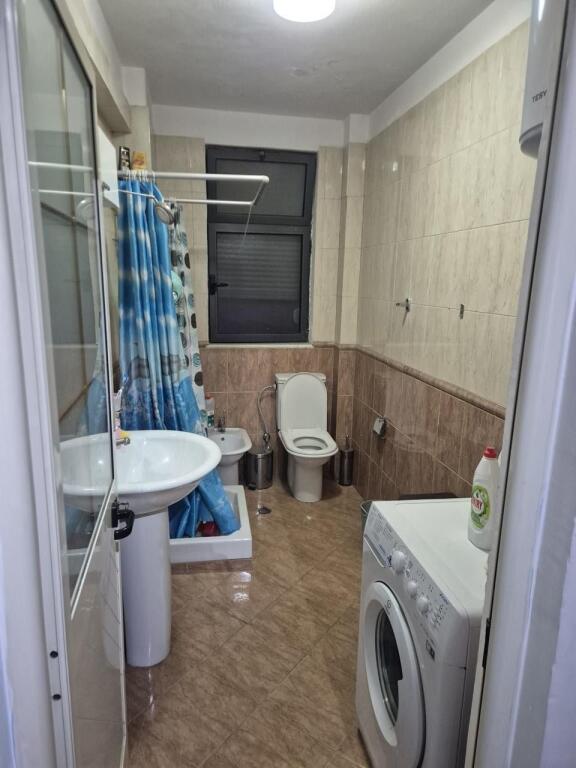 Super ap 1+1 tek 21-dhjetori ( ndre mjeda )