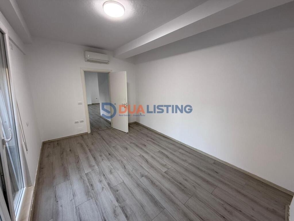 Office for rent / 1st floor at 21 Dhjetori!