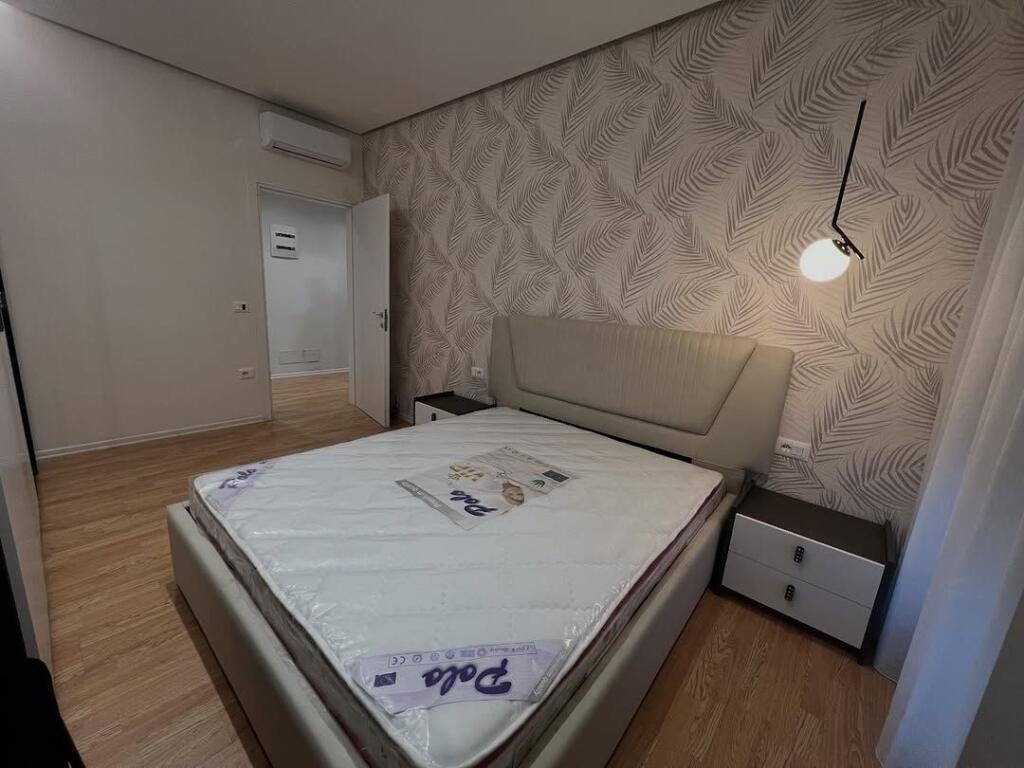APARTAMENT 2+1 PER QIRA TEK SELVIA!
