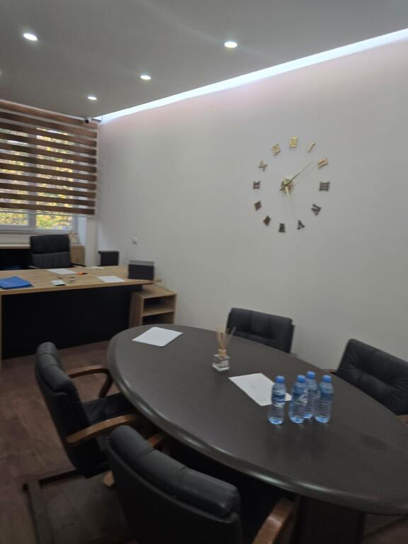 OFFICE FOR RENT 75 M2 VASIL SHANTO 70,000 LEKE