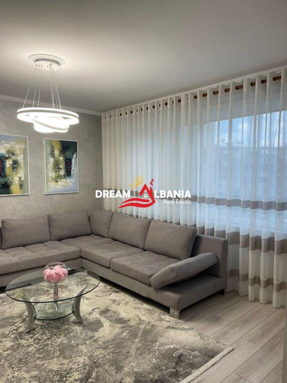 Appartamento 1+1 in affitto in Via dei Kosovari, Tirana (ID 4211905).