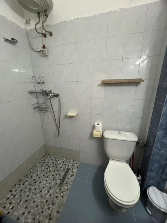 Jepet me qera 2+1 shallvaret kat 4 ekzistues 549 wu