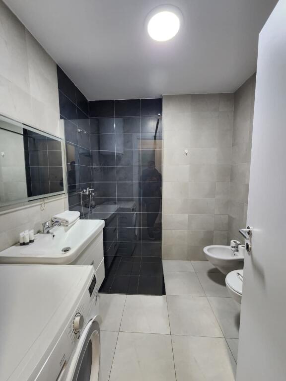 Super apartament 2+1+2wc (📍 Parku olimpik- Ngjiturë me Komuna e parisit) 120 m2 - 1300Eu/muaj 🔥