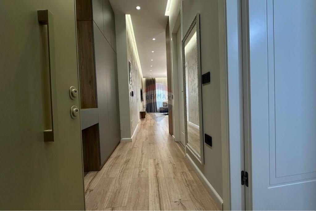 Super Apartament Luksoz me Qira te Air Albania!