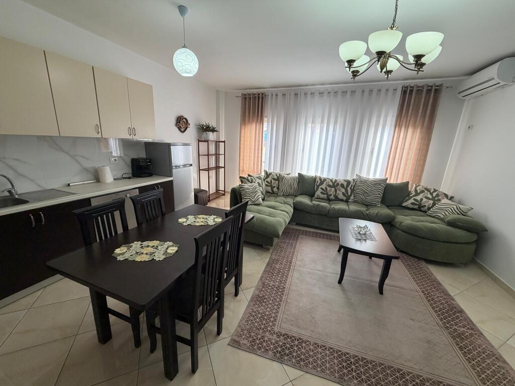 🏢Ne zonen e Don Boskos  jepet me qera apartament ,2+1+2,i mobiluar. 700EURO