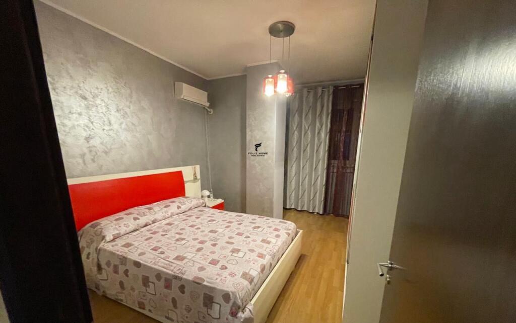 APARTAMENT ME QERA 2+1 XHAMLLIKU 70.000 LEKE