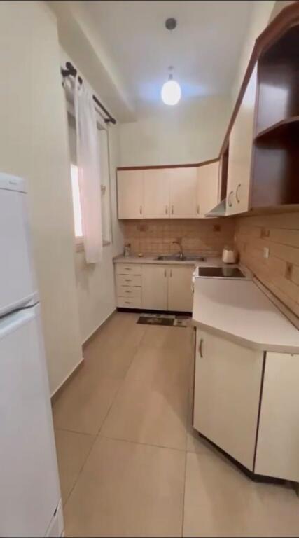 Jepet me qira ne qender te Tiranes apartament 2+1!