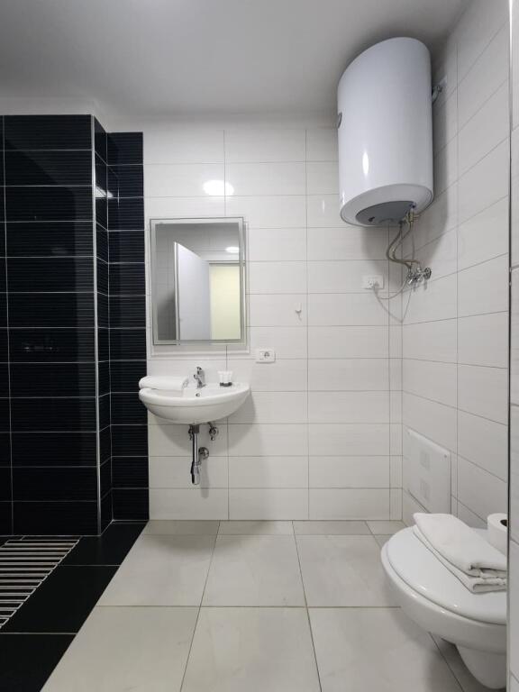 Super apartament 2+1+2wc (📍 Parku olimpik- Ngjiturë me Komuna e parisit) 120 m2 - 1300Eu/muaj 🔥