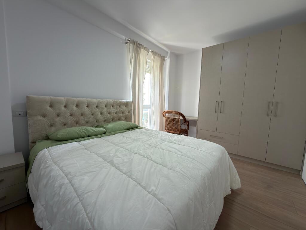 Shitet 2+1 te Kompleksi Magnet