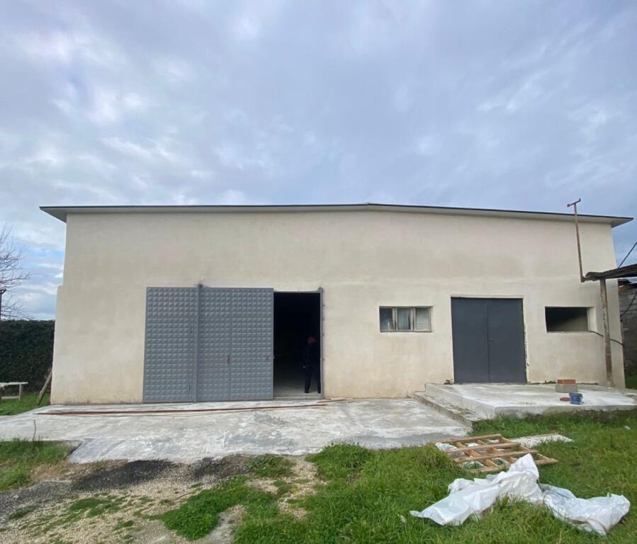 Warehouse for rent Rremes Coffee