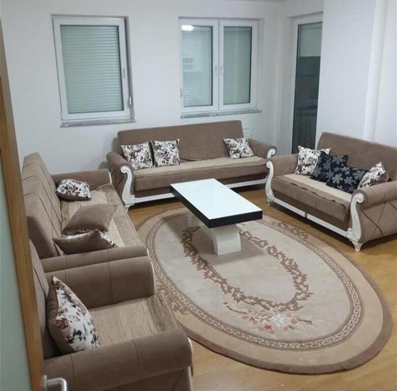 Jepet me qira apartament 1+1 në Laprakë!