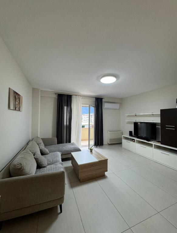 For rent 2+1 apartment at Atsh near Pazarit te Ri