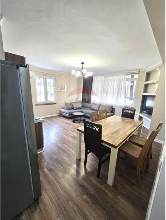 Apartament 2+1 per qira Prane Square 21, Ish Patentat.