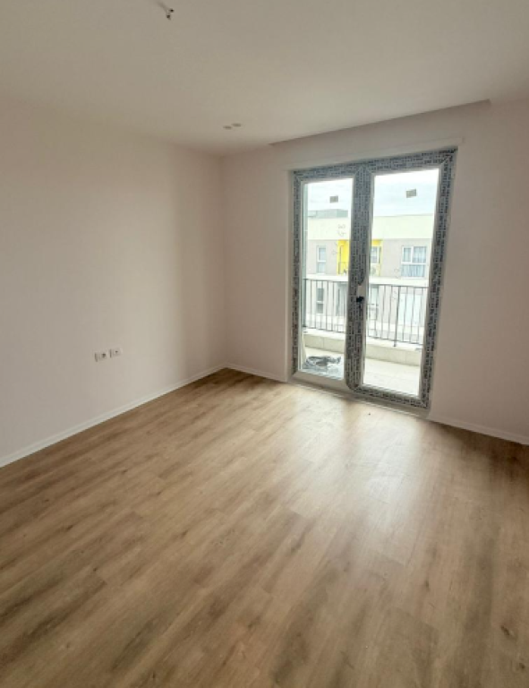 🏢 Shitet Apartament 2+1 – Univers City