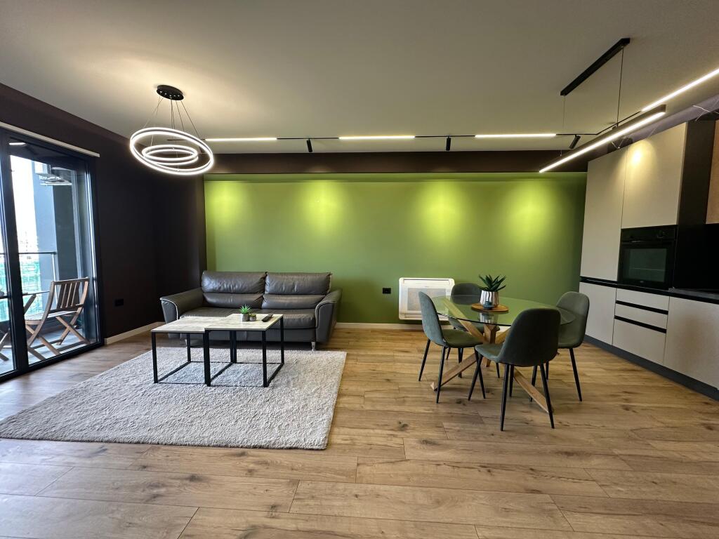 Appartamento 2+1+2+Blk+Posto Auto in Affitto, Comune di Parigi