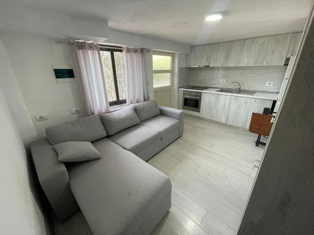 Apartament me qera