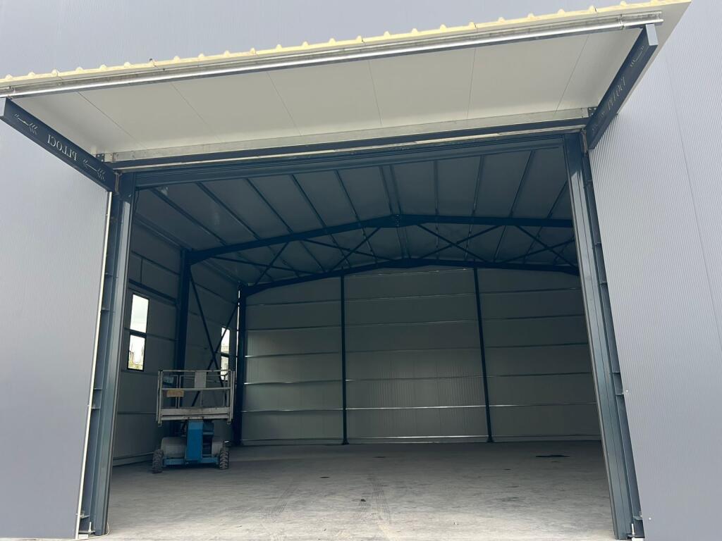 WAREHOUSE FOR RENT