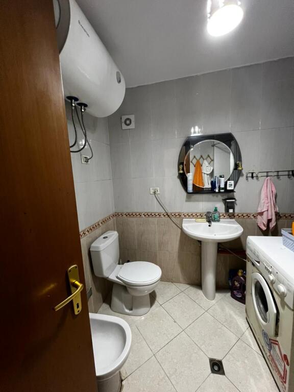 Qera,Apartament 1+1, Rruga e Bogdaneve.