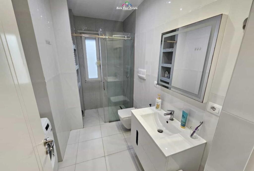 Apartament Me Qera 3+1 Tek Sunrise Residence (ID B230190) Tirane