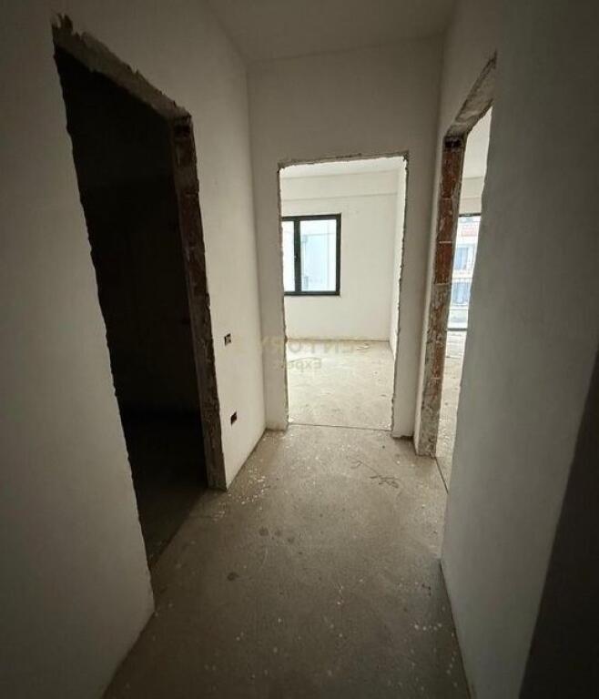 Shitet apartament 1+1 ne Astir