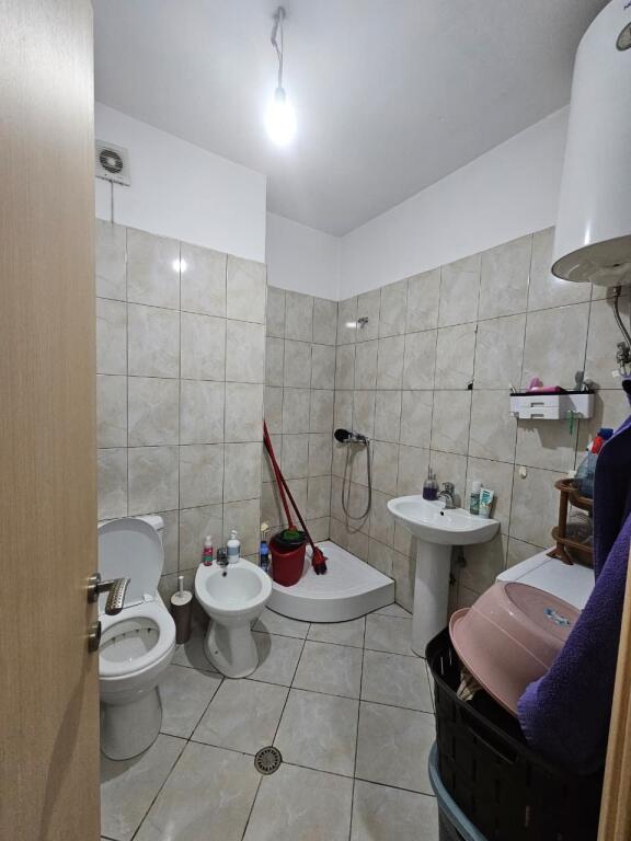 affittasi 1+1 ad Astir