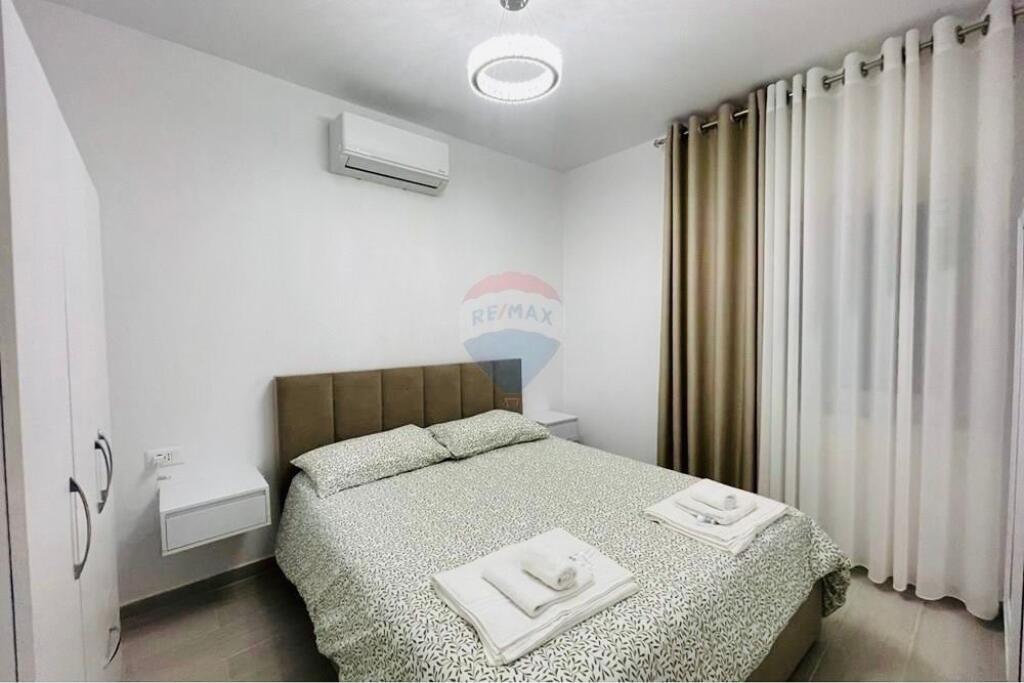 Jepet apartament 1+1 me qera, Komuna e Parisit