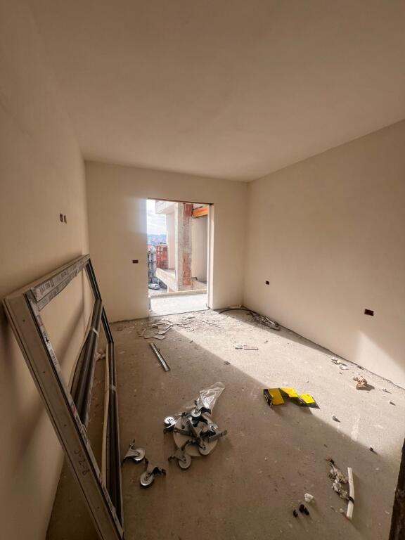 🏡 Shitet apartament 2+1 ne Bridge Side Residence, Paskuqan