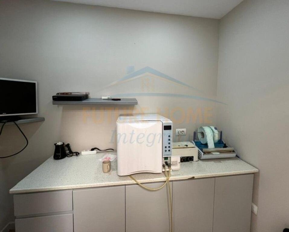 Qera, Ambient Biznesi,Rruga Irfan Tomini, Tiranë.