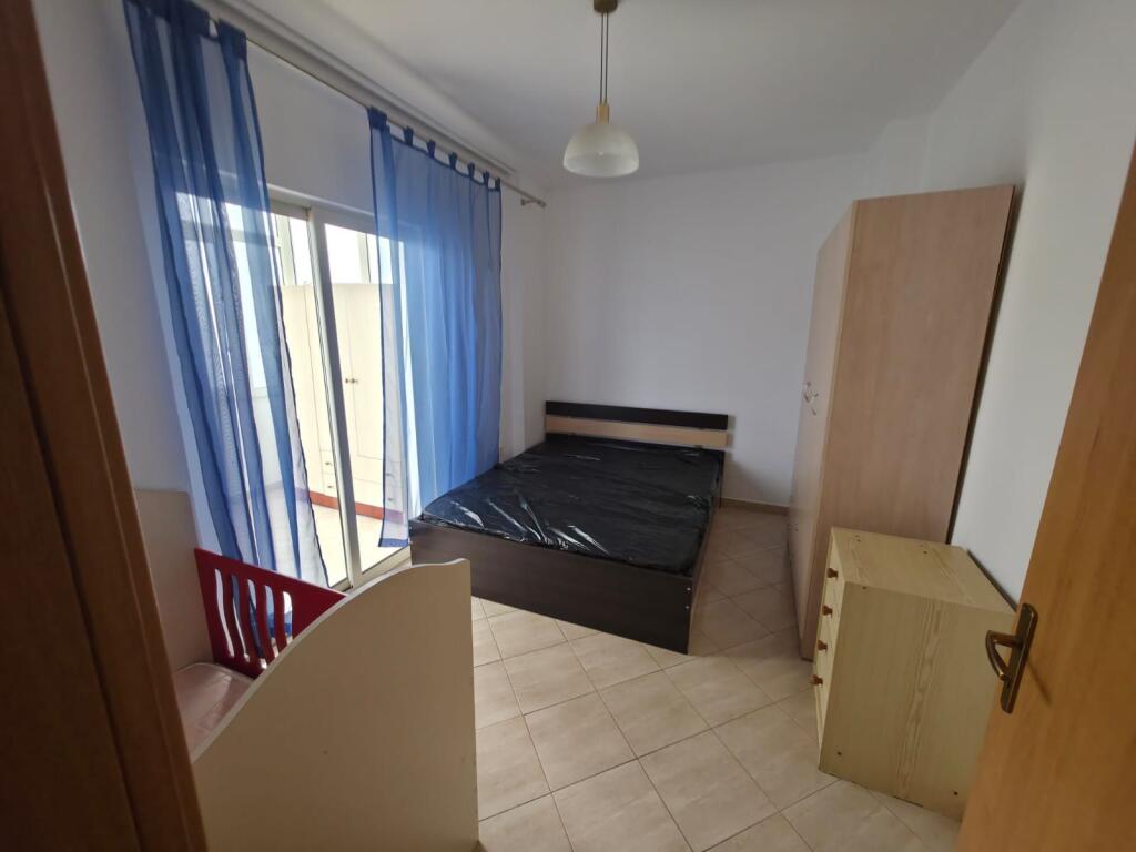 Jepet Apartament 1+1 me Qira – Rruga Bill Klinton