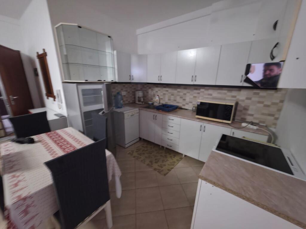 Jepet Apartament 1+1 me Qira – Rruga Bill Klinton