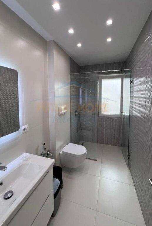 Qera, Apartament 3+1+2+Post Parkimi, SunRise Residence, Tiranë..