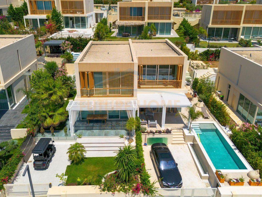 Shitet, Vilë 2-katëshe, ”Green Coast Resort ”