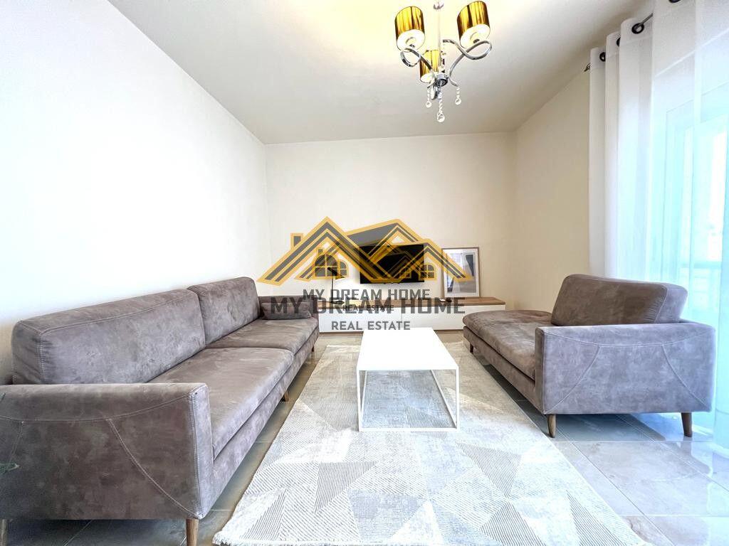 VENDESI SUPER APPARTAMENTO 3+1+2 VICINO AL EX DISTRETTO DI DURRES !!!