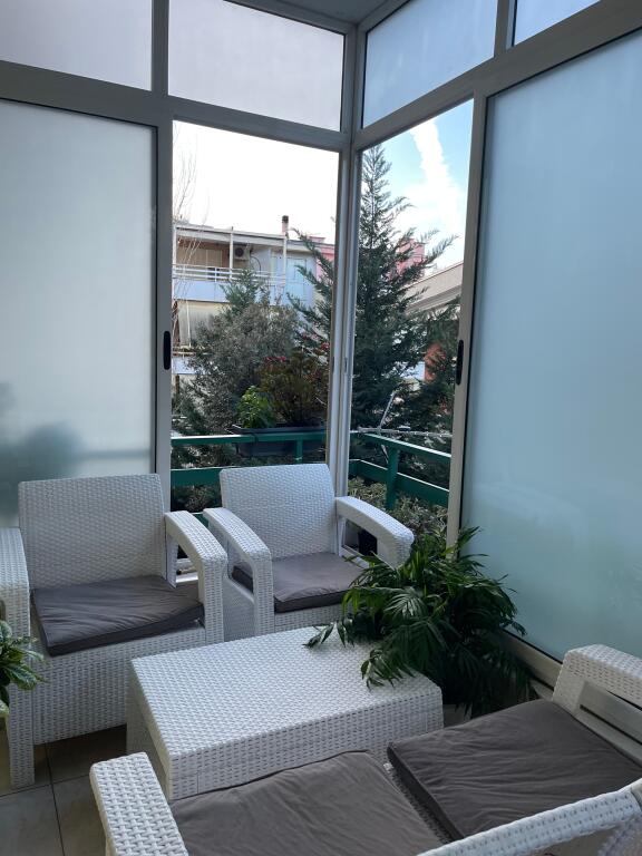 Shitet apartament 3+1+2 Kopshti zologjik