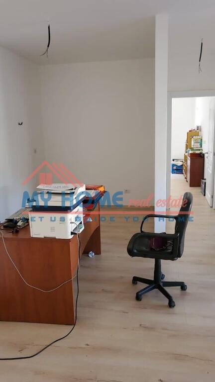 Zyre me Qera te Kompleksi Panorama ne Tirane